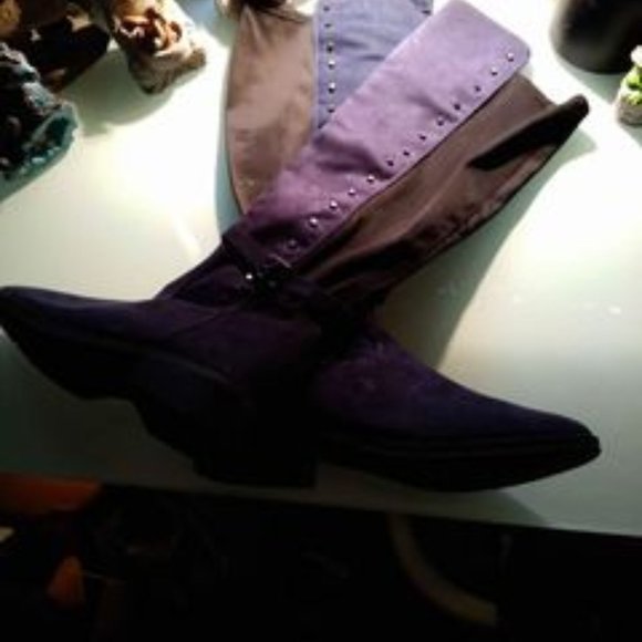 Navy faux suede boots - Picture 2 of 4